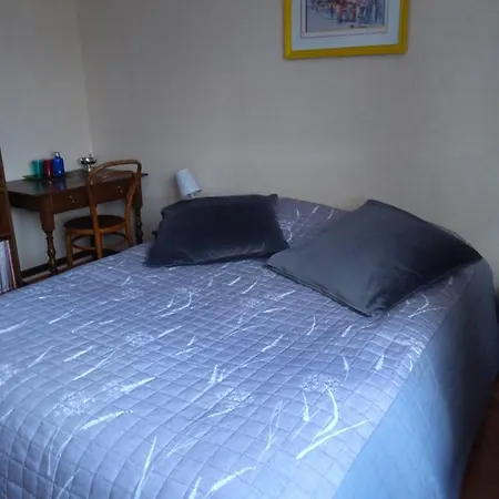 D'hotes Dans *